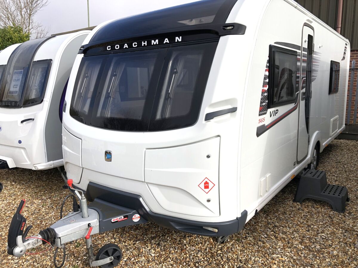 Coachman VIP 565