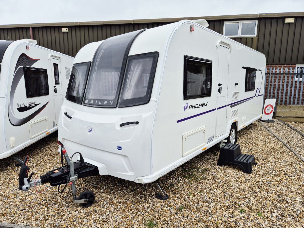 Bailey Phoenix 642