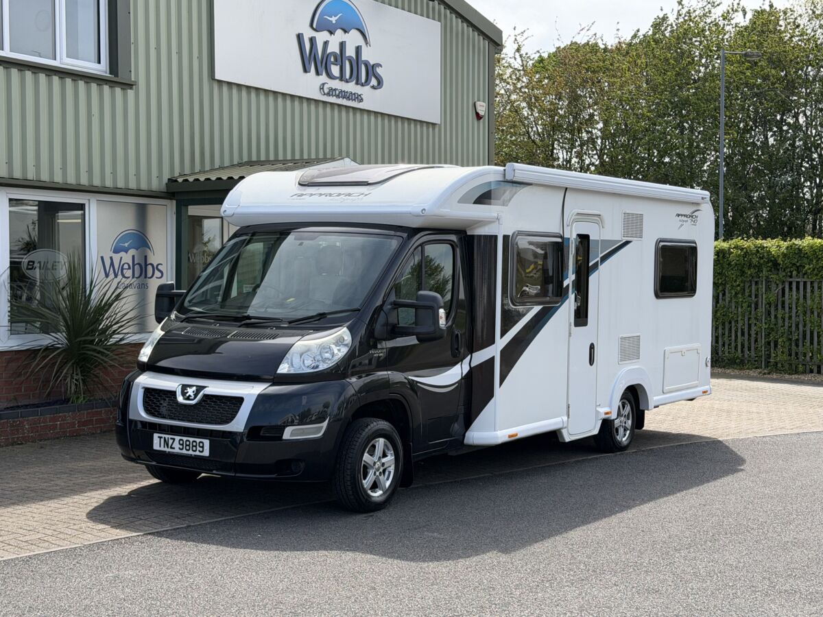 Bailey Approach Autograph 740