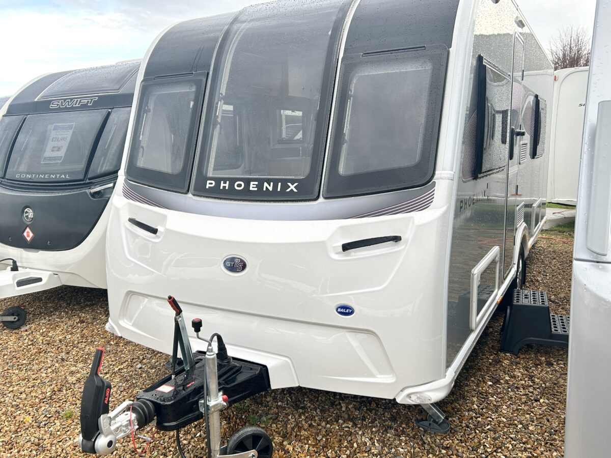 Bailey Phoenix GT75 440