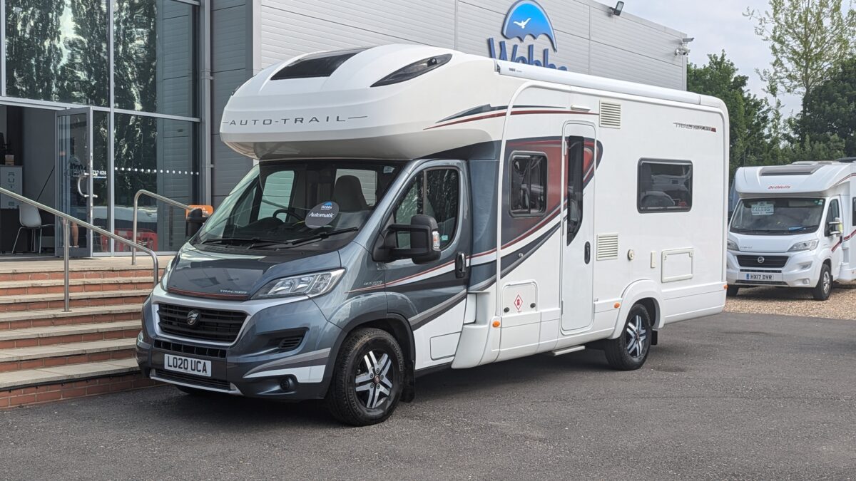 Auto-Trail Tracker EB – Automatic