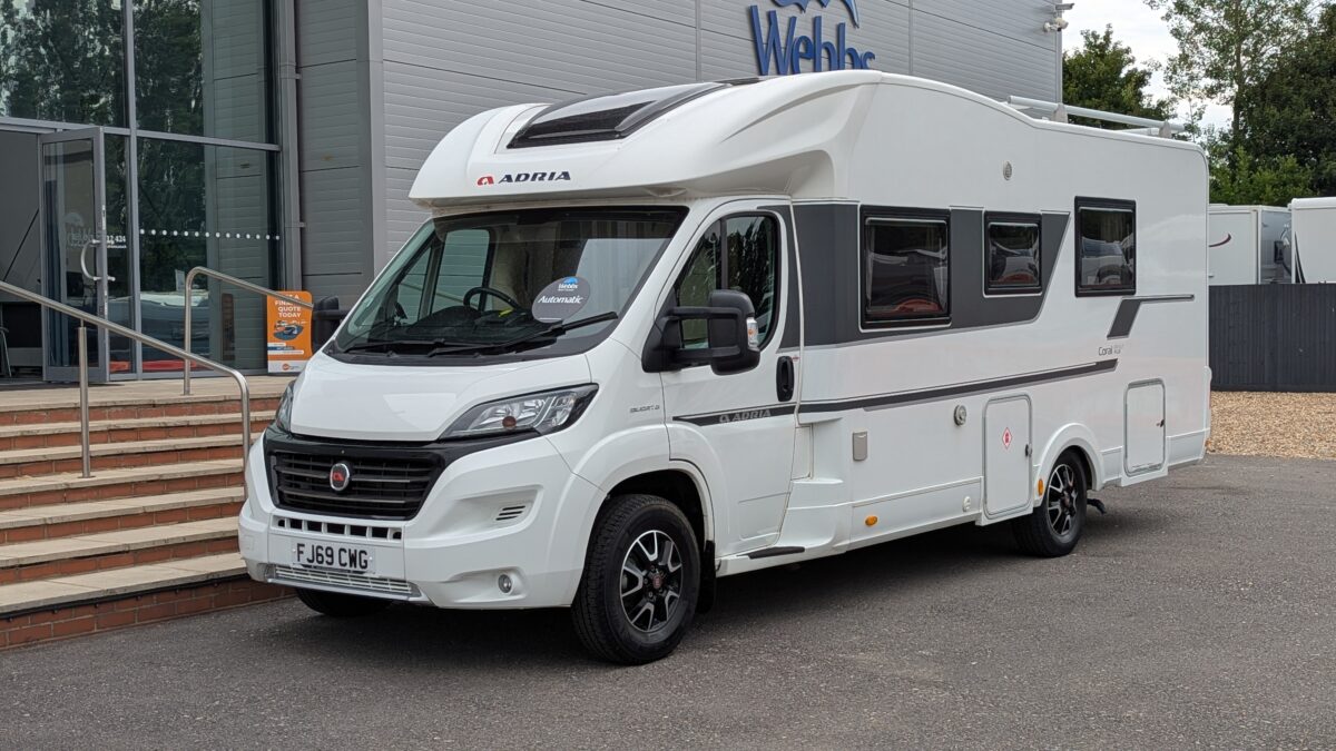 Adria Coral Plus 670 SLT – Automatic