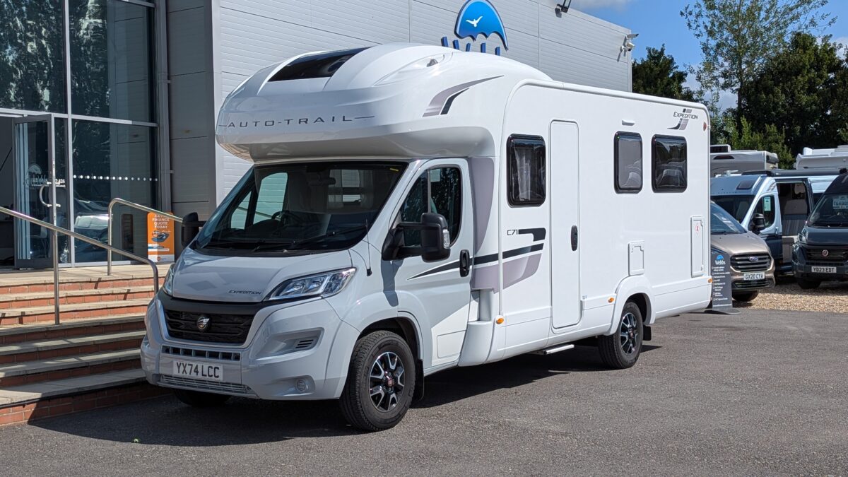 Auto-Trail Expedition C71