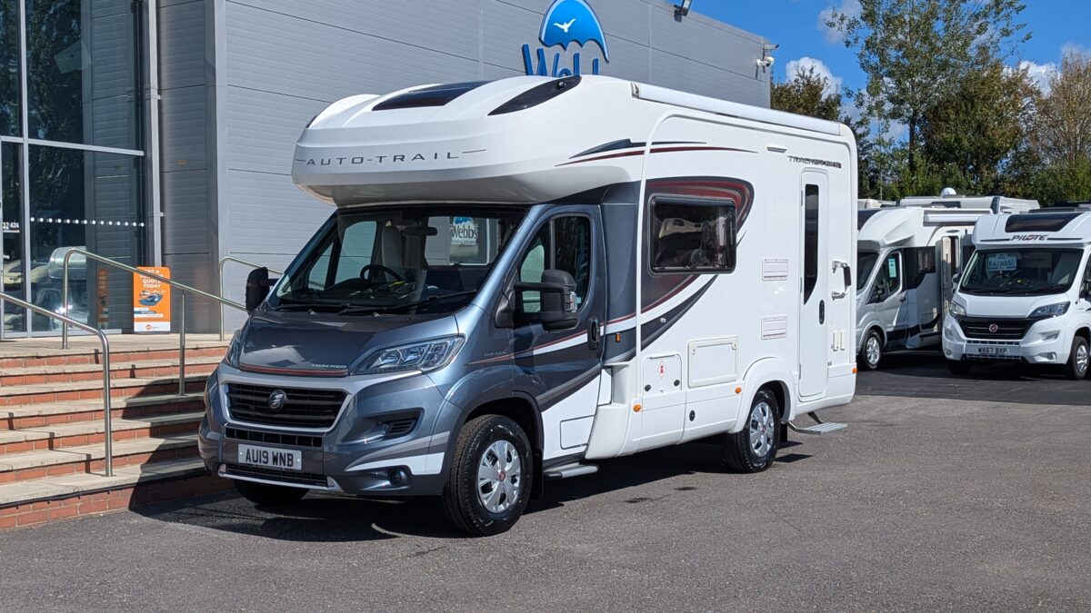 Auto-Trail Tracker EKS