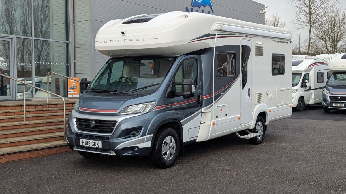 Auto-Trail Tracker FB