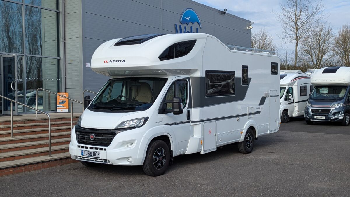 Adria Coral XL Plus 670 DK