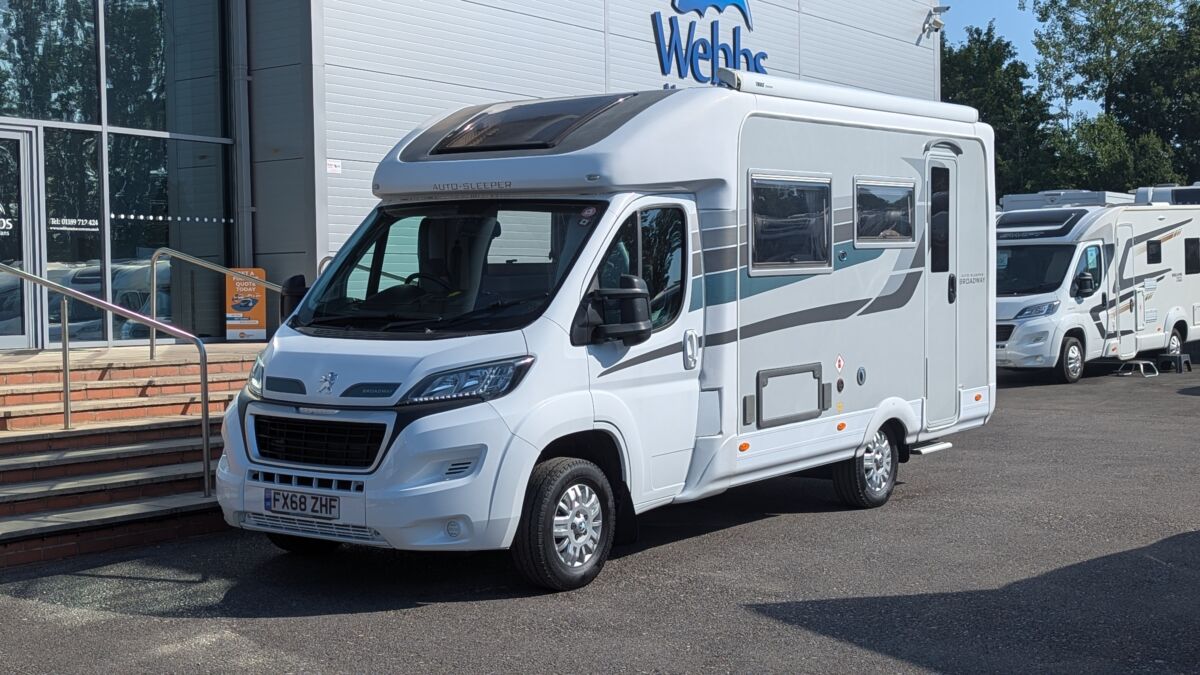 Auto-Sleeper Broadway EB