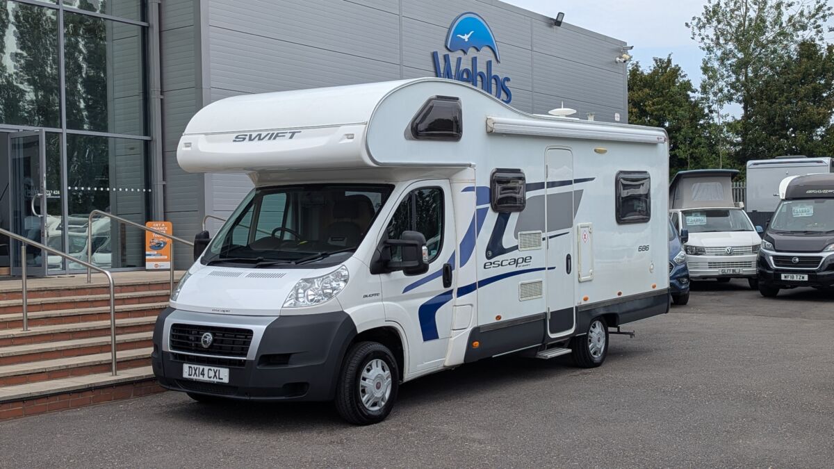 Swift Escape 686