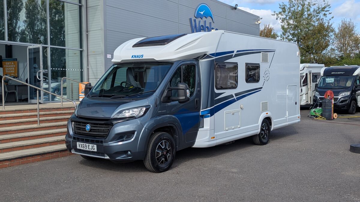 Knaus Live wave 700 MEG