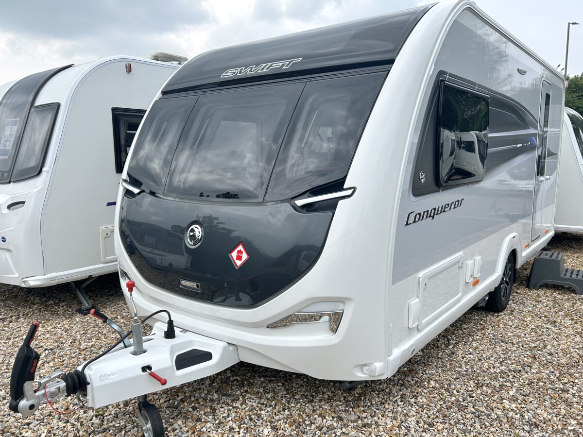 Swift Conqueror 480