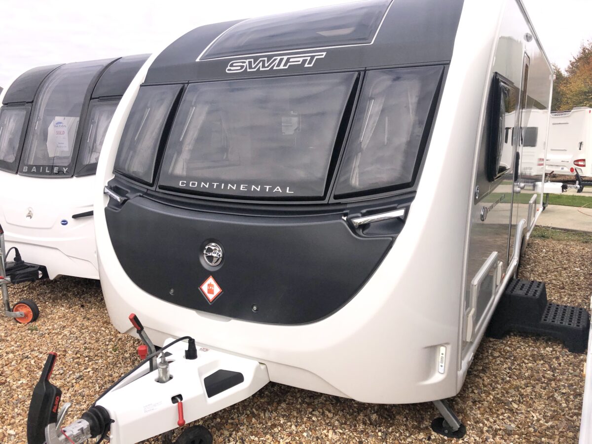 Swift Continental 880 (Sprite Grande Major 4 SB)